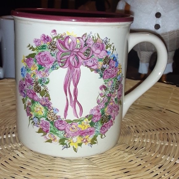 Vintage Marvelous Mugs Floral Wreath 1987 Mug
